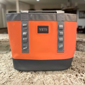 Coral Yeti Camino Carryall 35